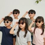 스틸러 키즈 선글라스를 착용한 아이들 모습